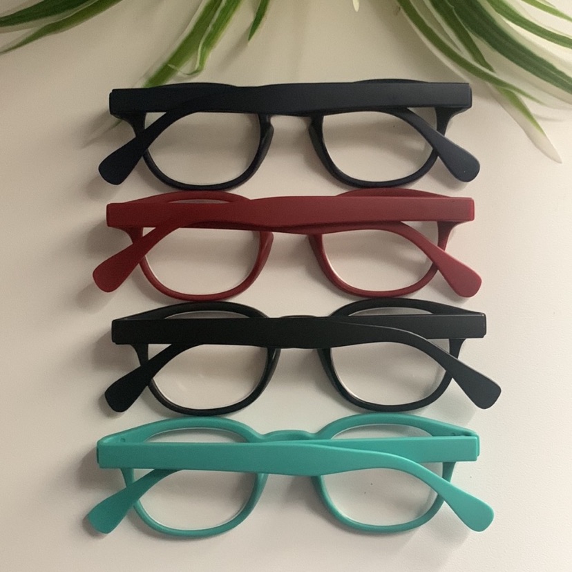 Kerecsen Set Of 4 Reading Glasses +2.50